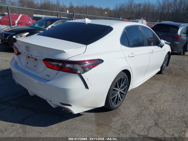4T1T11AKXMU532544 Toyota CAMRY SE
