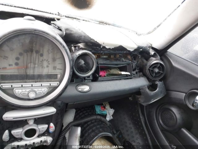 2009 MINI COOPER WMWMF33599TU75907 Photo 5