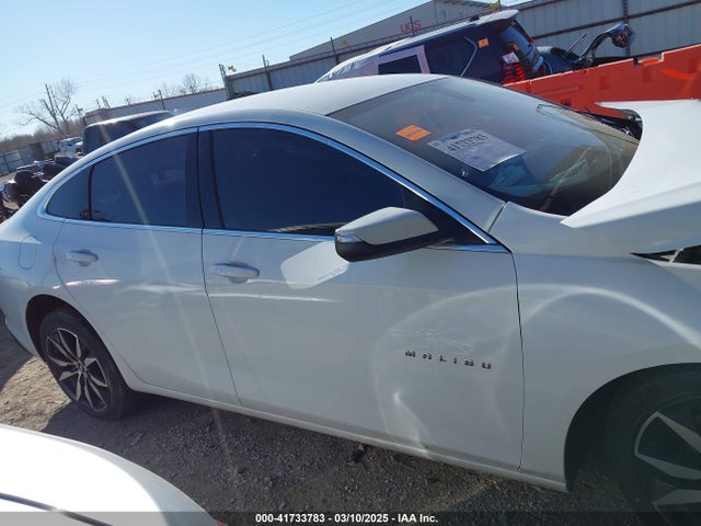 1G1ZD5ST0JF282650 Chevrolet MALIBU LT