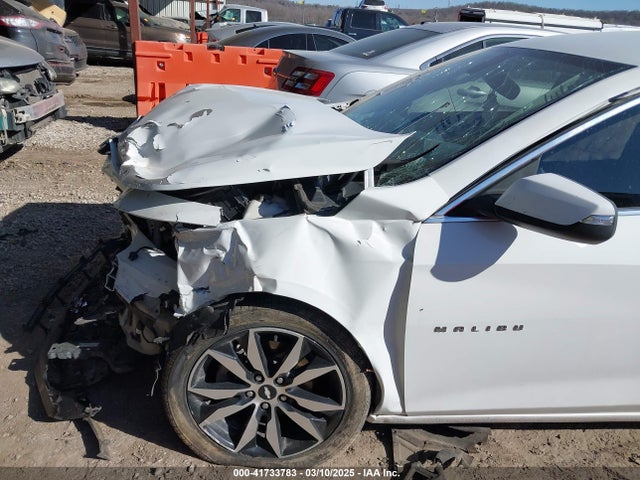 1G1ZD5ST0JF282650 Chevrolet MALIBU LT