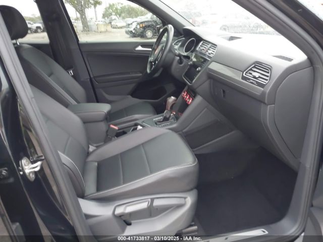 2021 VOLKSWAGEN TIGUAN 3VV3B7AX7MM082132 Photo 4