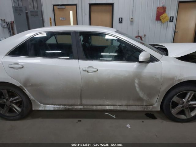 4T1BF1FK8EU468317 Toyota CAMRY SE