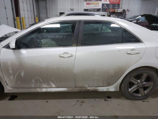4T1BF1FK8EU468317 Toyota CAMRY SE