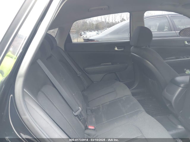 5XXGT4L37HG124781 KIA Optima Lx