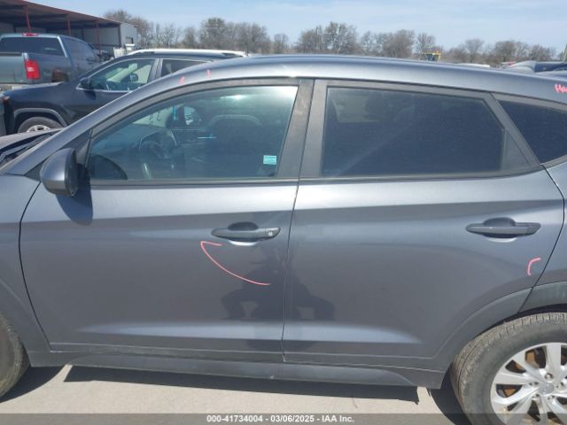 KM8J2CA49KU907189 Hyundai TUCSON SE