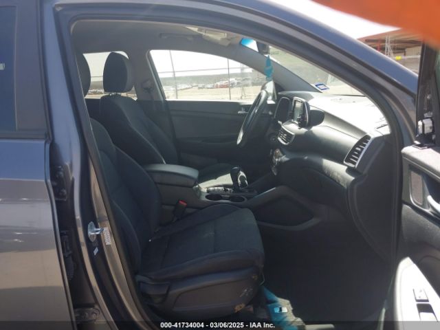 KM8J2CA49KU907189 Hyundai TUCSON SE
