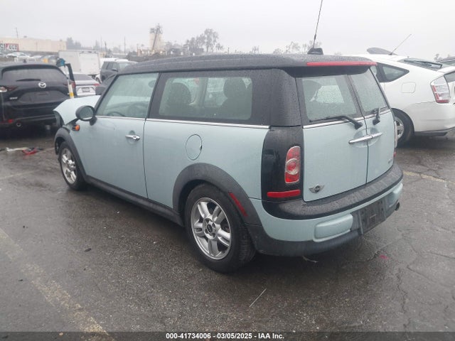 2013 MINI CLUBMAN WMWZF3C56DT491108 Photo 2