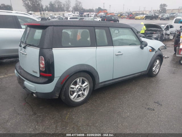 2013 MINI CLUBMAN WMWZF3C56DT491108 Photo 3