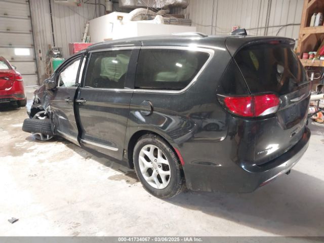 2017 CHRYSLER PACIFICA 2C4RC1BG3HR816006 Photo 2