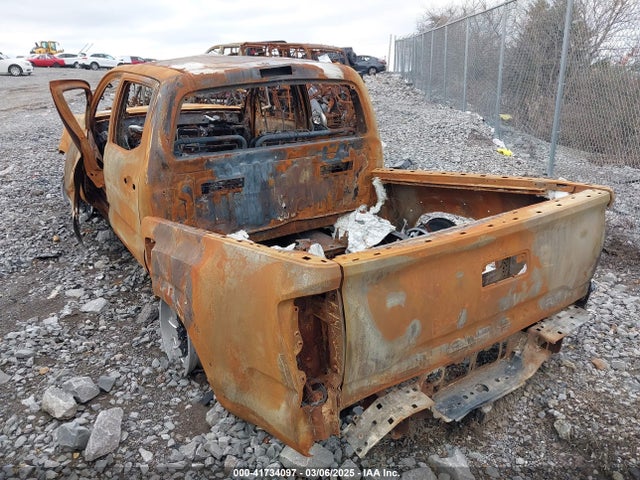 5TFCZ5ANXLX225483 Toyota Tacoma Trd Off-road