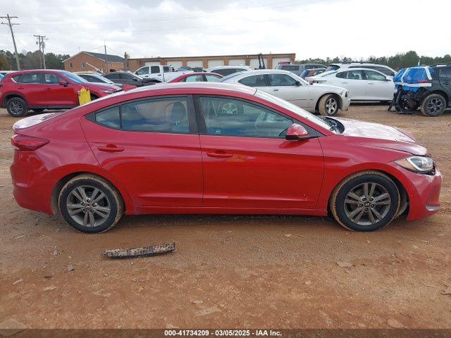 5NPD84LFXHH116435 Hyundai ELANTRA SE
