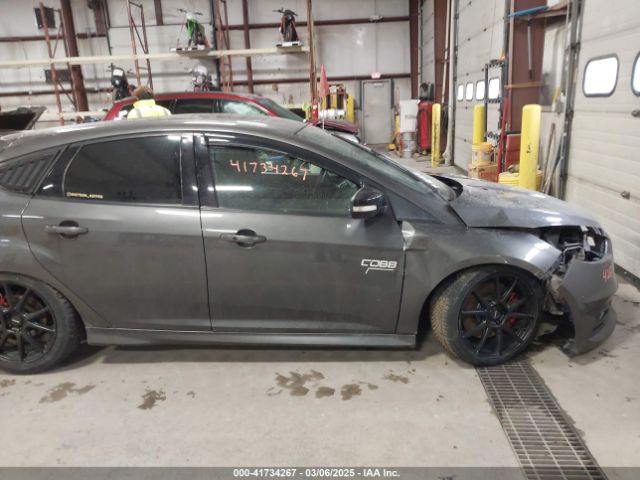 1FADP3L95FL303538 Ford FOCUS ST