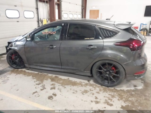 1FADP3L95FL303538 Ford FOCUS ST