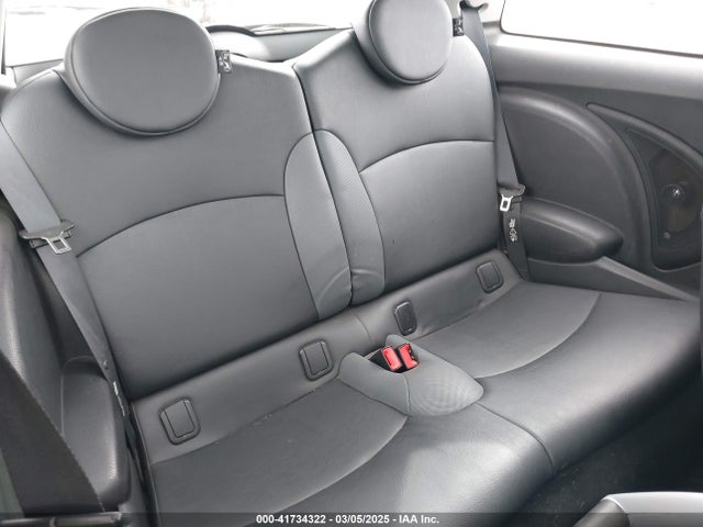 2010 MINI COOPER WMWMF3C57ATZ27826 Photo 7