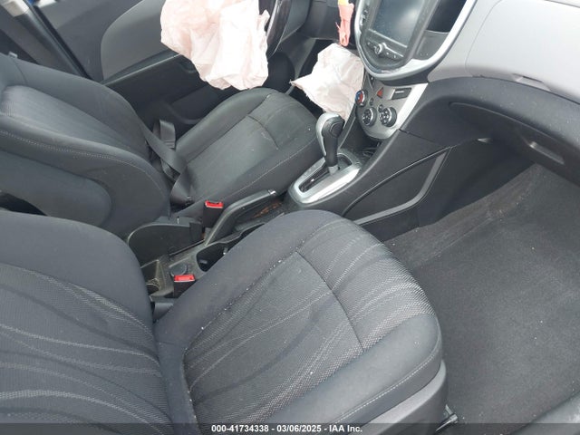 1G1JD5SG8H4125485 Chevrolet Sonic Lt Auto