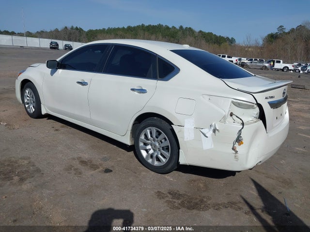 Nissan Altima 2.5 S 2015 1N4AL3AP3FC127220 Image 3