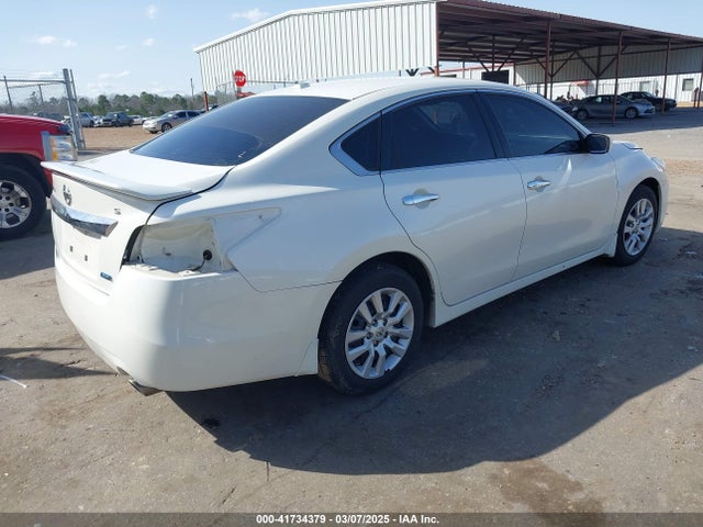 Nissan Altima 2.5 S 2015 1N4AL3AP3FC127220 Image 4