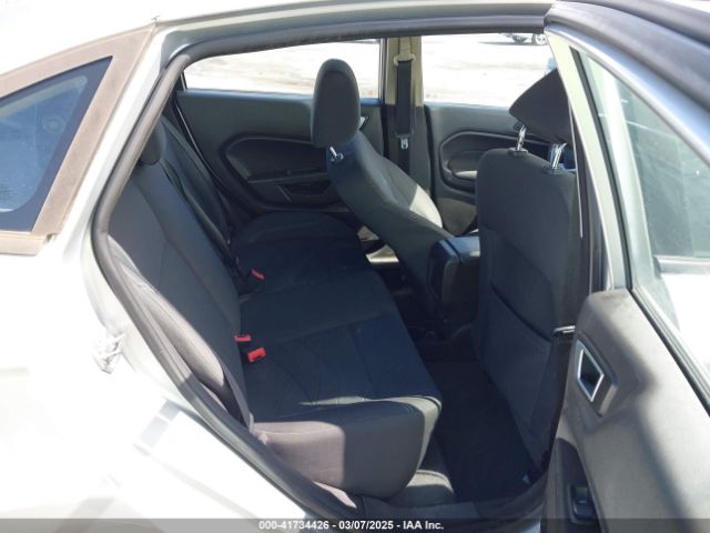 3FADP4BJ5FM199214 Ford FIESTA SE
