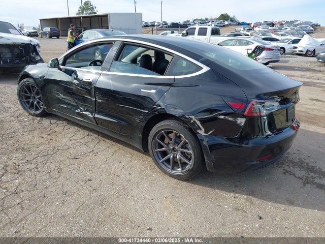 2019 TESLA MODEL 3 5YJ3E1EA8KF192908 Photo 2