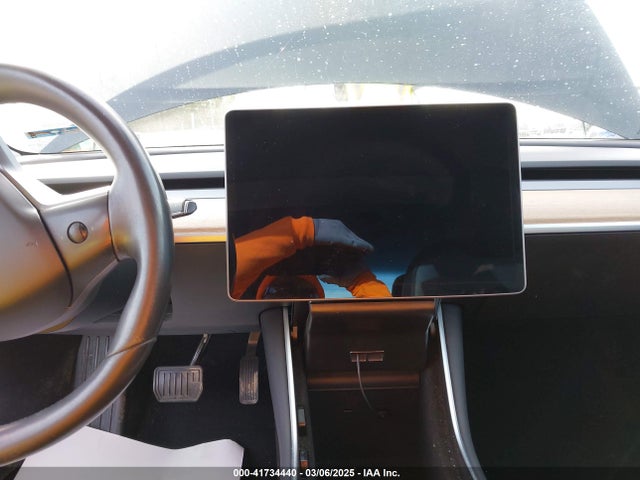 2019 TESLA MODEL 3 5YJ3E1EA8KF192908 Photo 6