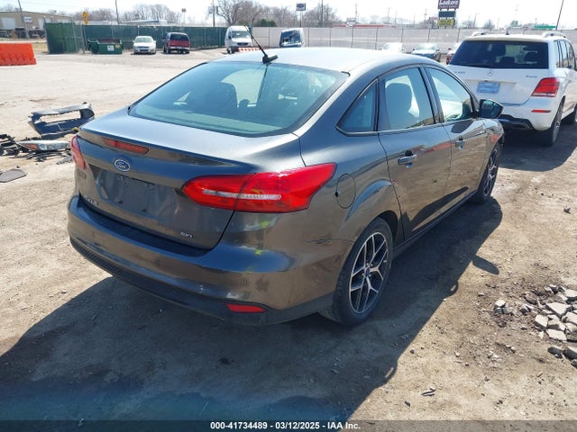 Ford 2.0l gdi 2017 1FADP3H24HL272216 Image 4