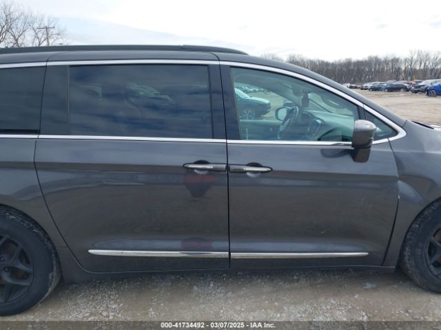 2C4RC1BG4HR670330 Chrysler Pacifica Touring-l