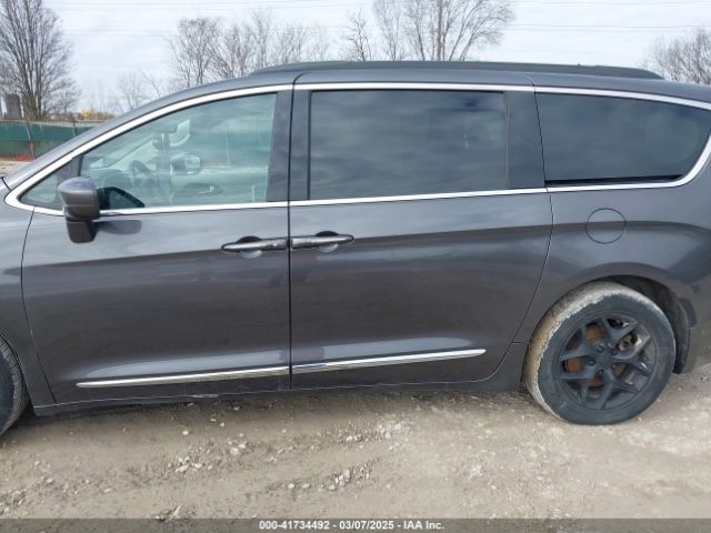 2C4RC1BG4HR670330 Chrysler Pacifica Touring-l