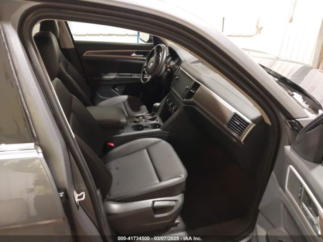1V2XR2CA0KC589099 Volkswagen Atlas 3.6l V6 Se W/technology R-line