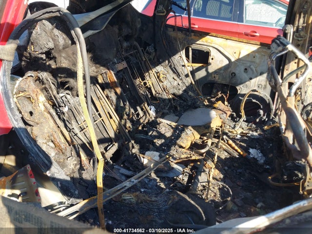 JTMRFREV6ED047869 Toyota Rav4 Xle