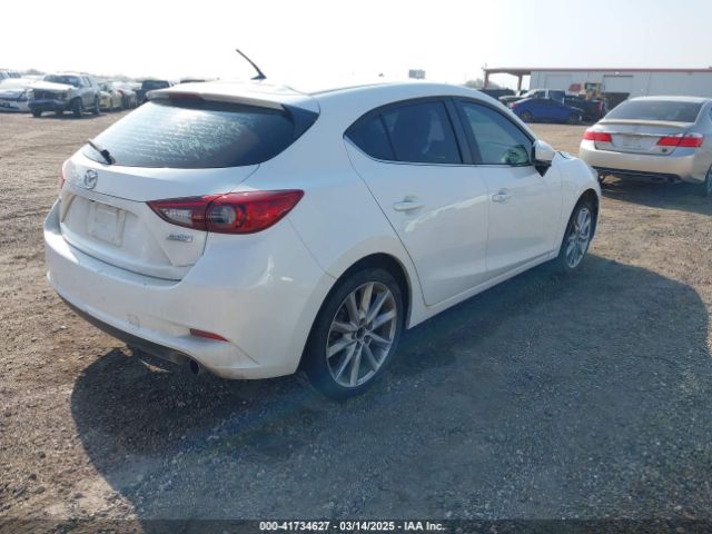3MZBN1L77HM157118 Mazda Mazda3 Touring