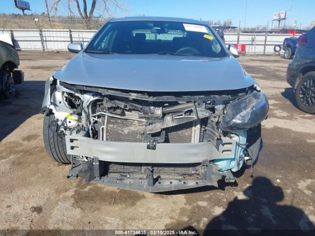 1G1ZD5ST3MF003678 Chevrolet Malibu Fwd Lt