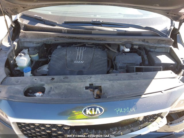 KNDMB5C17G6180064 KIA SEDONA LX