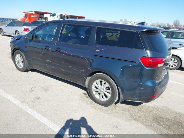KNDMB5C17G6180064 KIA SEDONA LX