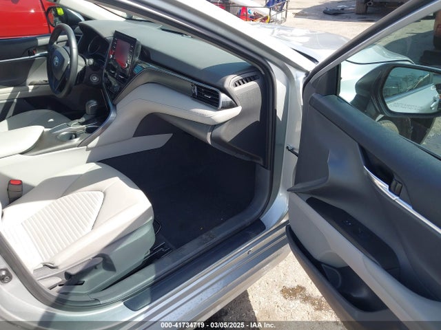 4T1G11AK6MU409891 Toyota CAMRY SE