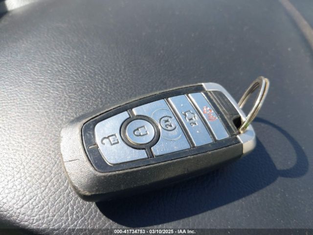 3FA6P0D98KR124086 Ford Fusion Titanium