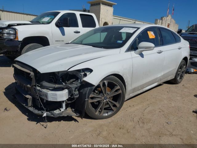 3FA6P0D98KR124086 Ford Fusion Titanium