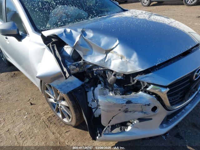 3MZBN1V34JM179805 Mazda Mazda3 Touring