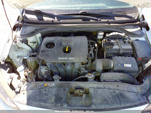5NPD84LF4HH001796 Hyundai ELANTRA SE