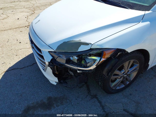 5NPD84LF4HH001796 Hyundai ELANTRA SE