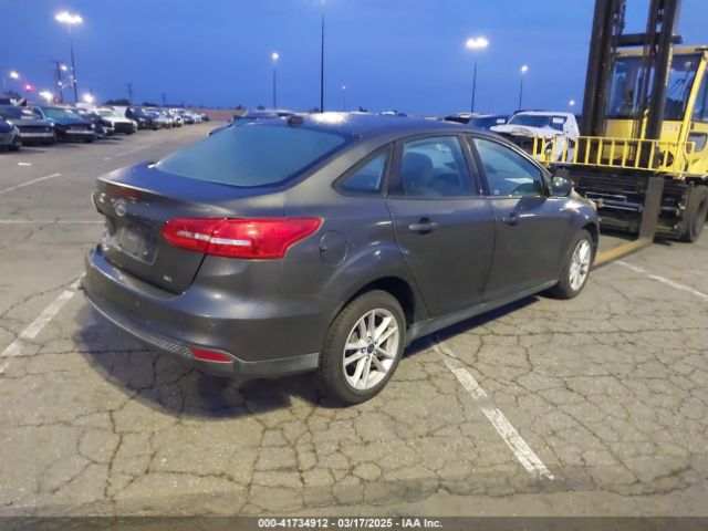 1FADP3F28FL231944 Ford FOCUS SE