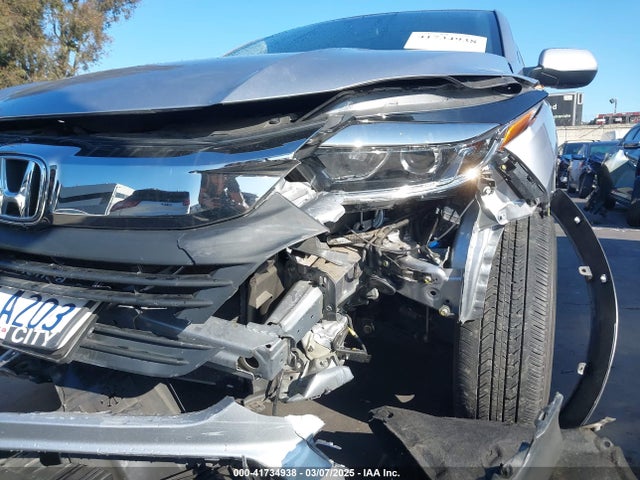 Honda HR-V LX 2019 3CZRU5H37KG715857 Image 18