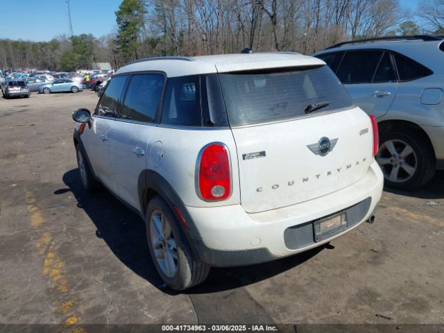 2014 MINI COUNTRYMAN WMWZB3C52EWR42241 Photo 2