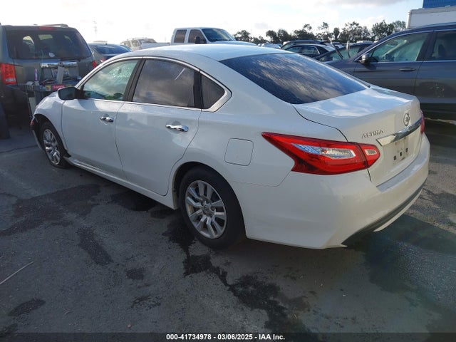 1N4AL3AP9HN352099 Nissan 2017