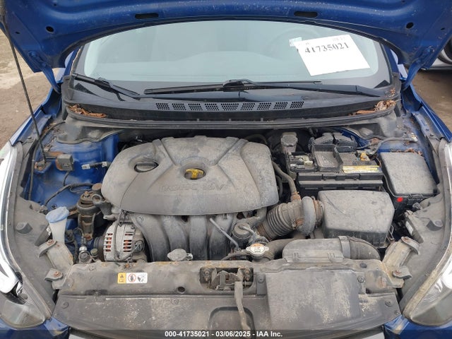 5NPDH4AE8FH588723 Hyundai ELANTRA SE