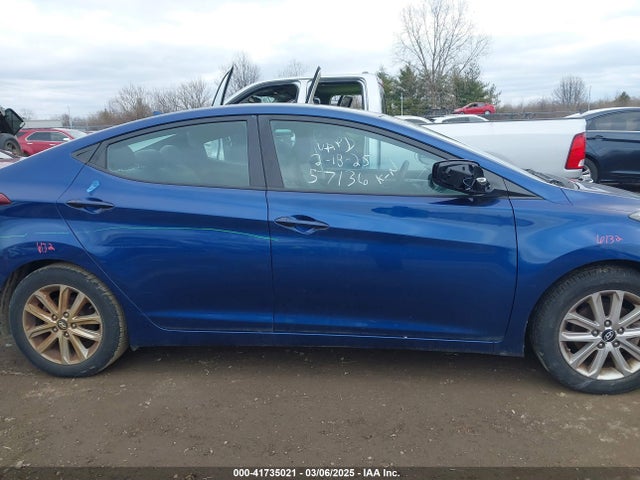 5NPDH4AE8FH588723 Hyundai ELANTRA SE