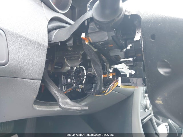 5NPDH4AE8FH588723 Hyundai ELANTRA SE