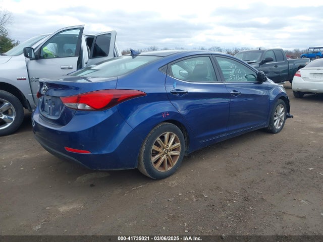 5NPDH4AE8FH588723 Hyundai ELANTRA SE