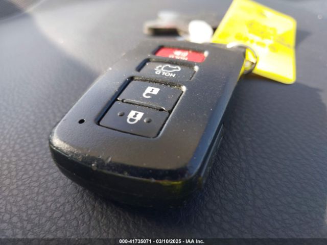 5TDJZRFH9KS617165 Toyota Highlander Se