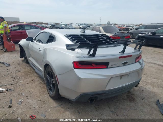 2017 CHEVROLET CAMARO 1G1FB1RS9H0200328 Photo 2