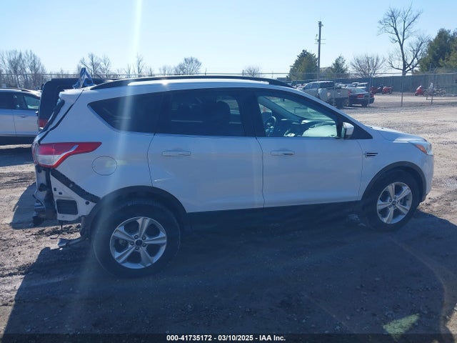 1FMCU9GX7GUC23546 Ford ESCAPE SE
